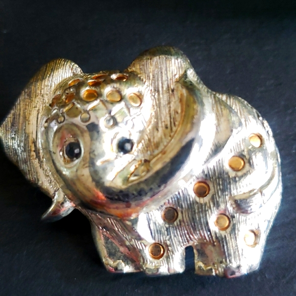 Vintage Elephant Brooche Pin - Picture 1 of 8